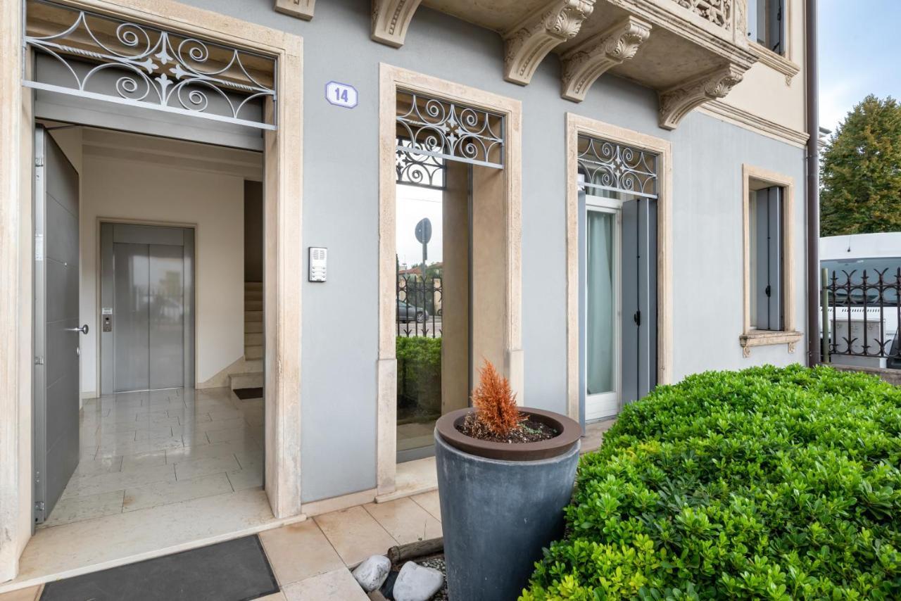 פאדובה Corte Cappuccina 14 Elegant Apt Con Parcheggio! מראה חיצוני תמונה