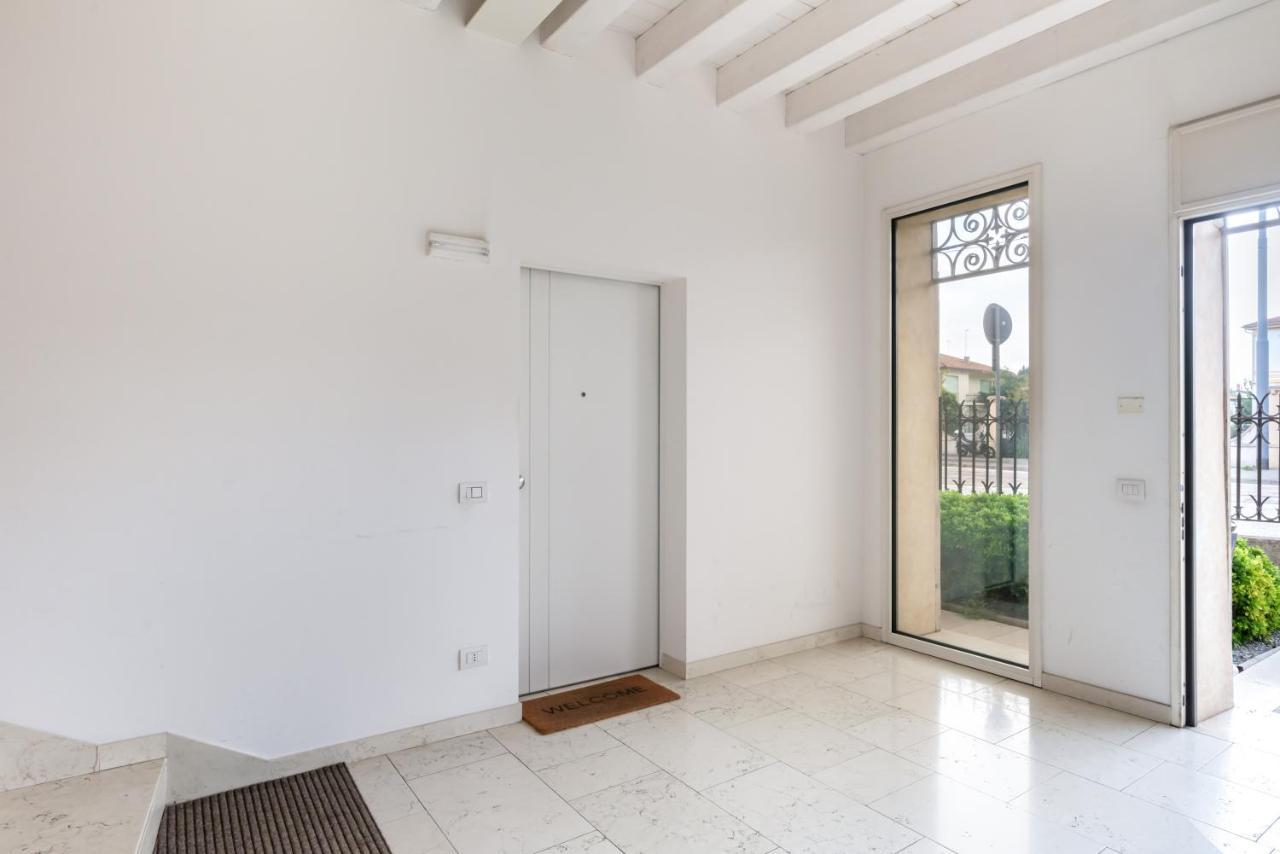 פאדובה Corte Cappuccina 14 Elegant Apt Con Parcheggio! מראה חיצוני תמונה
